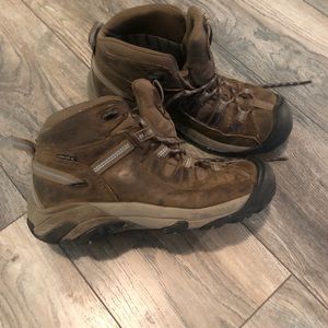 Keen Womens Targhee II Hiking Boots Lace Up sz 9